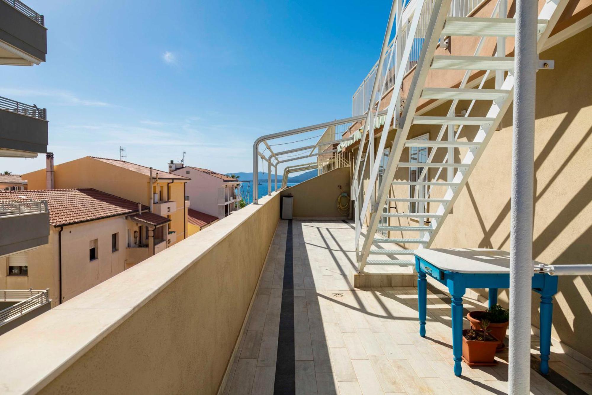 Lovealghero Stanze In Attico Vista Mare מראה חיצוני תמונה